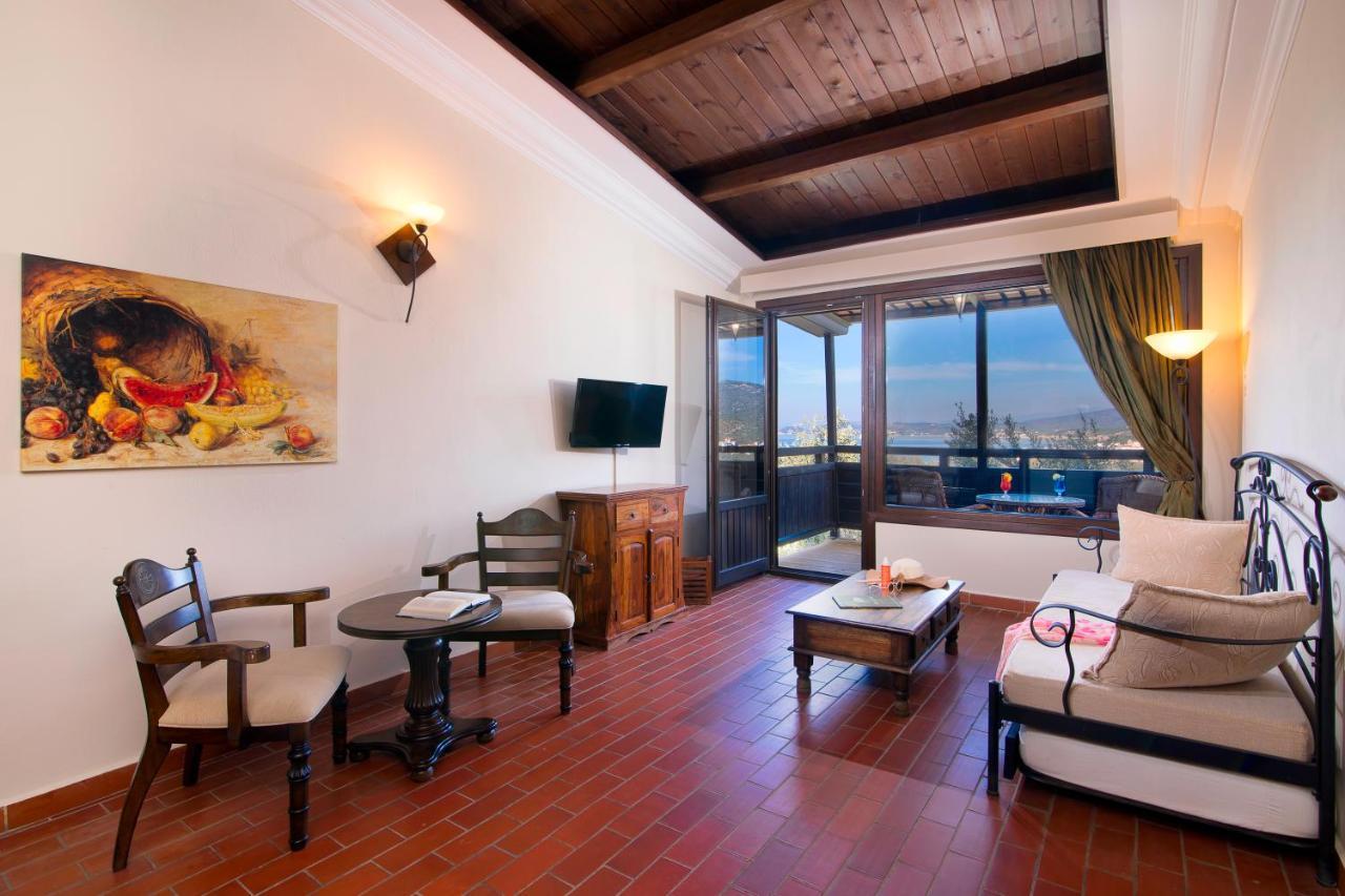 Kallisti Hotel Potos Bagian luar foto